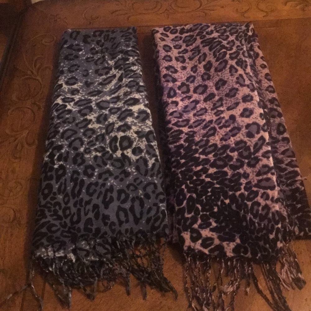 2 light weight scarves